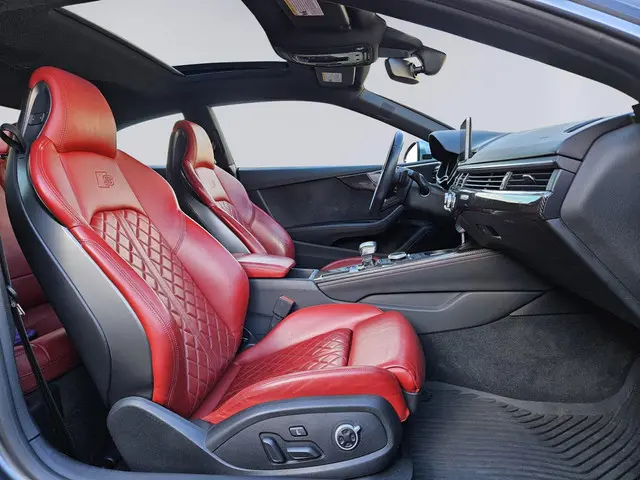 Audi S5