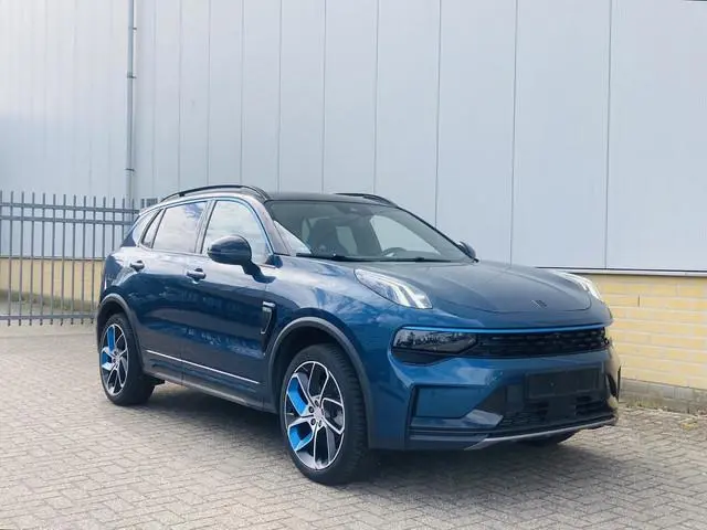 Lynk & Co 01 1.5 PHEV 260PK Panoramadak 1800KG Trekgewicht