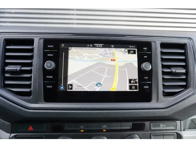 Volkswagen Crafter 140pk Automaat L3H2/L2H1 Apple carplay Trekhaak Navigatie Camera Airco