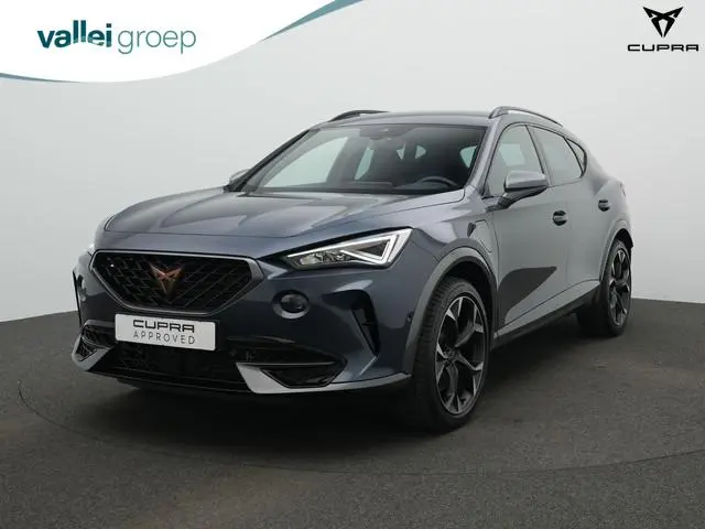 CUPRA Formentor 1.4 e-Hybrid 245 pk VZ | Kuipstoelen | Adaptief onderstel | Achteruitrijcamera | Ada...
