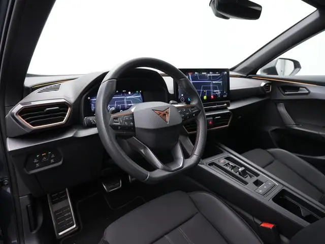 CUPRA Formentor 1.4 e-Hybrid 245 pk VZ | Kuipstoelen | Adaptief onderstel | Achteruitrijcamera | Ada...