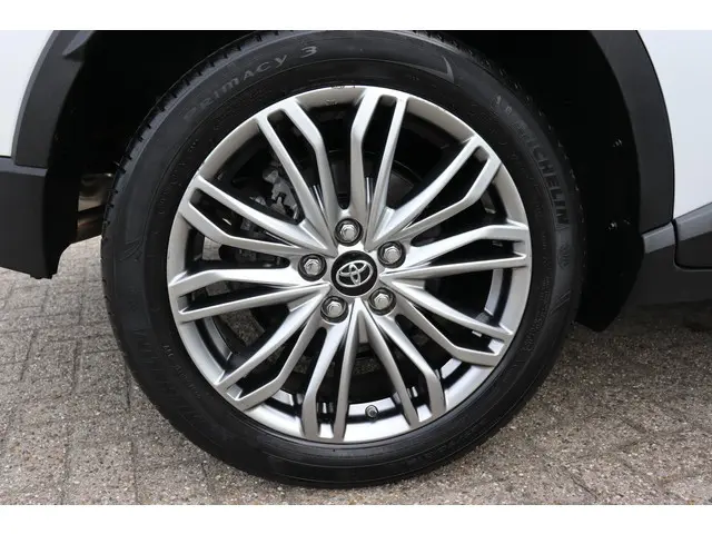 Toyota C-HR 1.8 Hybrid Executive Limited Stuurverwarming, Dode hoek