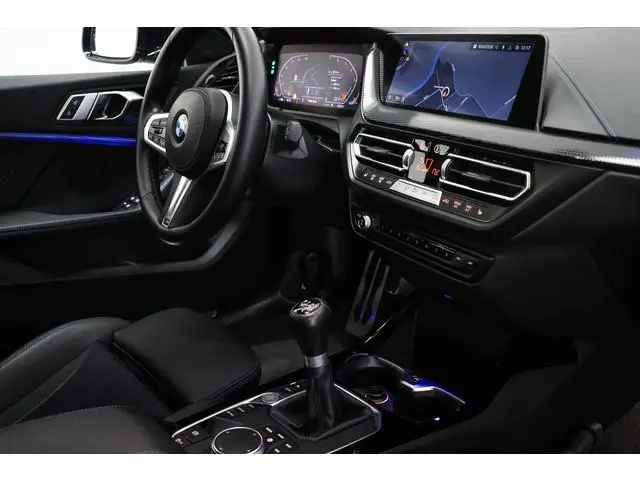 BMW 1-serie 116i M-Sport High Executive | STOELVERWARMING | DAB | APPLE | CAMERA | 18"