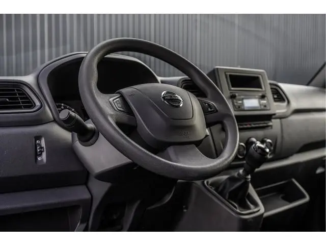 Nissan Interstar