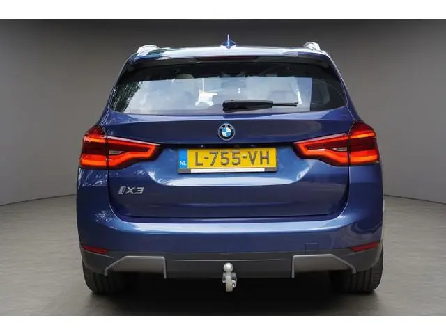 BMW iX3 High Executive 80 kWh / BTW / Panoramadak / Trekhaak / Head up / Harman Kardon /