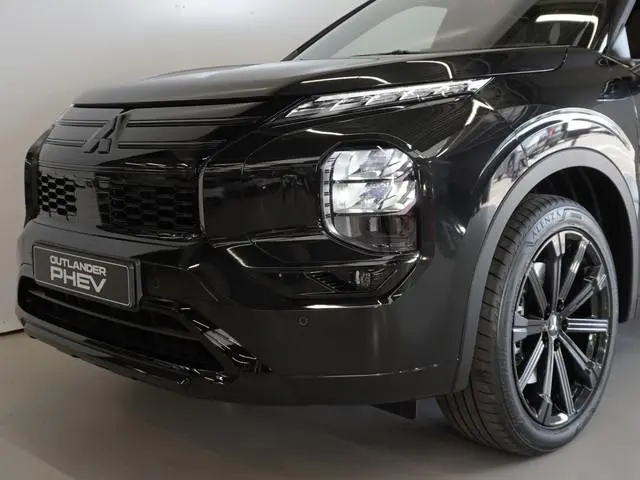 Mitsubishi Outlander 2.4 PHEV Black Edition | Actieprijs | Special | Head up | 20 inch | Full Black...
