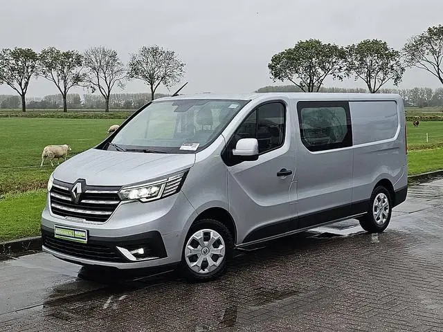 RENAULT TRAFIC 2.0 DCI L2H1, dubbele cabine, airco, navi, pdc, trekhaak, 61 dkm..