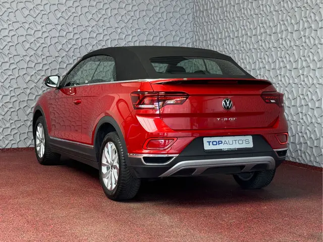 Volkswagen T-Roc Cabrio TSI VIR.COCKPIT CARPLAY NAVI IQ.LED STOEL/STUUR.VERW DAB ADAP.CRUISE 05/2024...