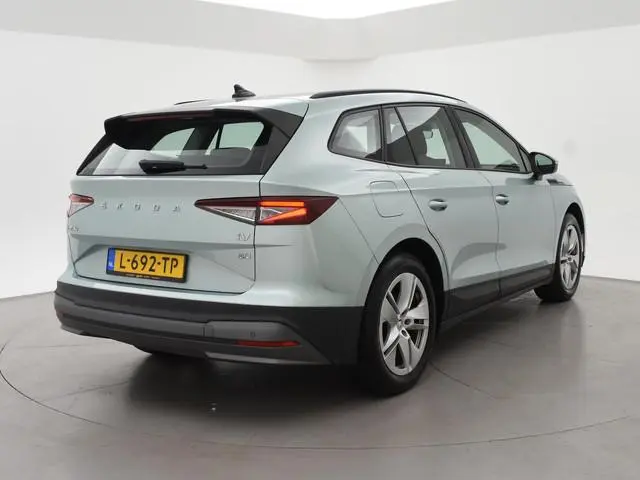 Skoda Enyaq iV 60 + SFEERVERLICHTING | APPLE CARPLAY | ANDROID AUTO | DAB