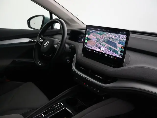 Skoda Enyaq iV 60 + SFEERVERLICHTING | APPLE CARPLAY | ANDROID AUTO | DAB