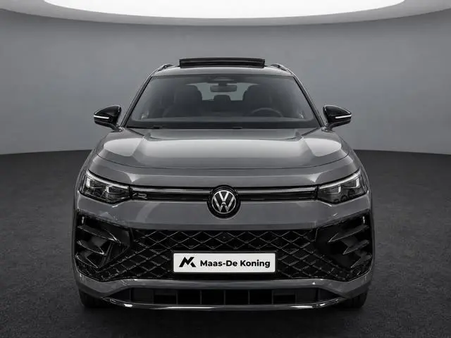 Volkswagen Tayron 1.5 272pk DSG eHybrid R-Line Edition · Panoramadak · 360 Camera · Wegklapbare Trek...