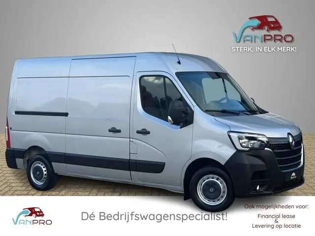 Renault Master 2.3 TDCi 135PK L2H2 / Navi / Trekhaak / Airco / Comfort Stoel