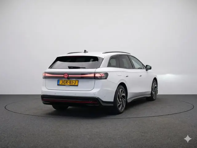Volkswagen ID.7 Tourer Pro Business 77 kWh 286PK | IQ Light | Harman kardon | Massage + ventilatie s...