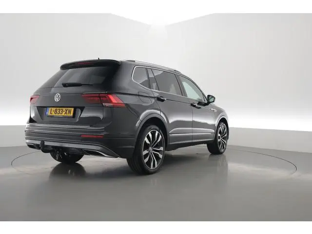 Volkswagen Tiguan Allspace 1.4 150 PK TSI Comfortline | Rijklaar! | Afn. Trekhaak | 1800KG Trekgewic...