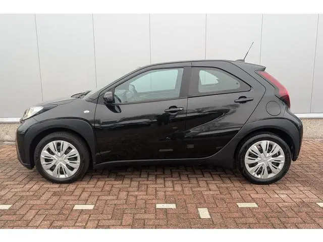 Toyota Aygo X 1.0 VVT-i S-CVT Play Automaat, Navigatie met Android Auto & Apple Carplay, Achteruitri...