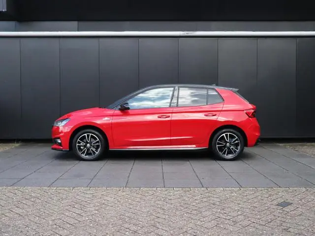 Skoda Fabia 1.0 TSI Monte Carlo | AUT. | SPORTSTOELEN | CAMERA | STOELVERW. | CRUISE | NAVI | APPLE...
