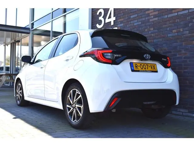 Toyota Yaris 1.5 Hybrid Dynamic