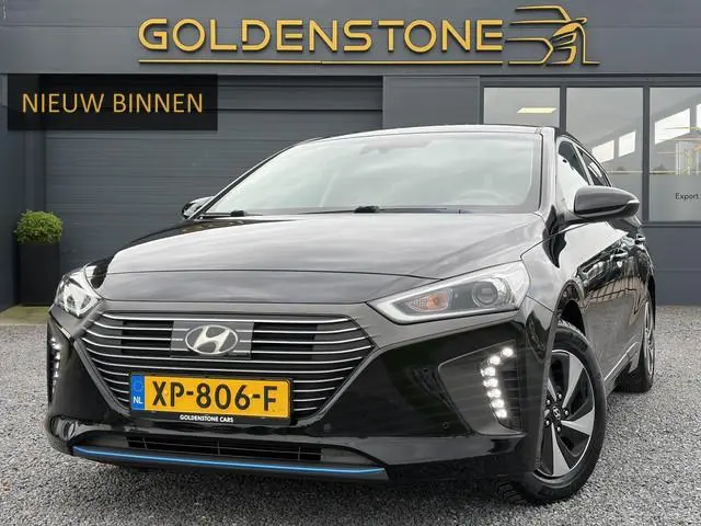 Hyundai IONIQ 1.6 GDi Comfort ✓Carplay✓Camera✓Navi✓Keyless✓Trekhaak✓141pk✓Rijstrooksensor✓Clima✓Crui...