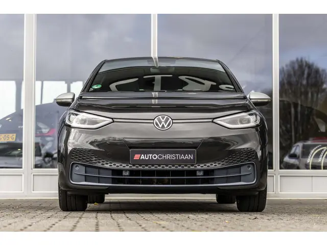 Volkswagen ID.3 First Plus 58 kWh | Camera | 19" | LED
