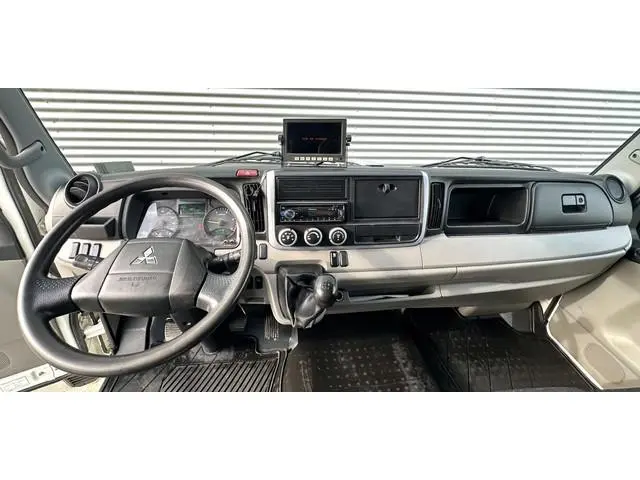 FUSO Canter 3C15 3.0 DI 340 bakwagen met deuren airco|trekhaak