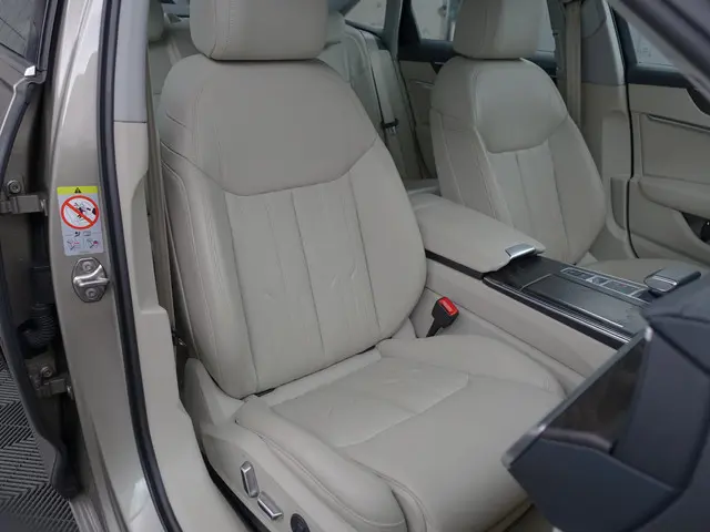 Audi A6 Limousine 45 TFSI S edition Aut- Bang Olufsen, 360 Camera, Sfeerverlichting, Ada Cruise, Mem...