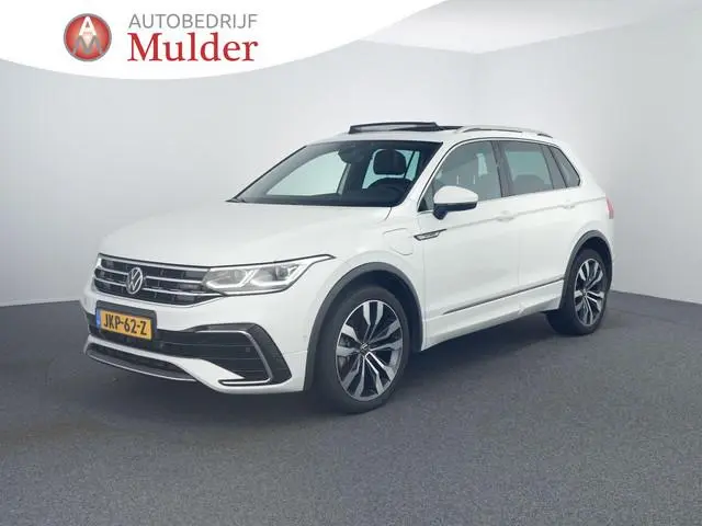 Volkswagen Tiguan 1.4 TSI eHybrid R-Line Business+ | 2x R line | Leer | Pano | 360 Camera | 245PK |