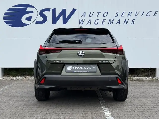 Lexus UX