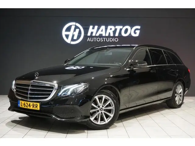 Mercedes-Benz E-klasse Estate 200 Premium *INCL. BTW* + CARPLAY / CAMERA / STOELVERWARMING