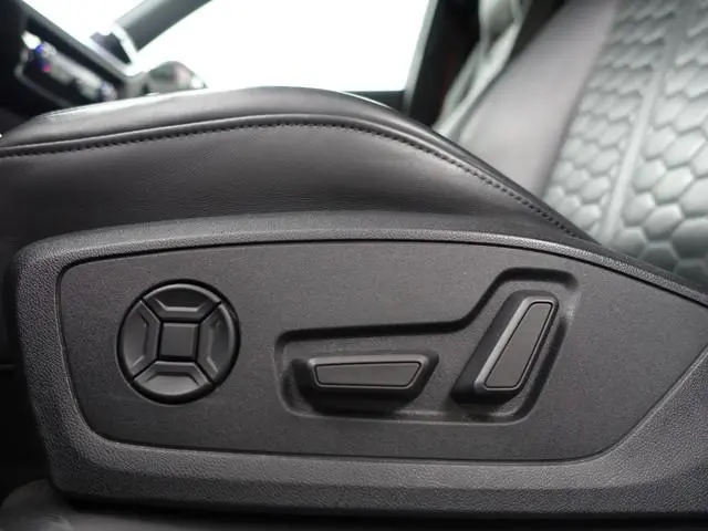 Audi RSQ3