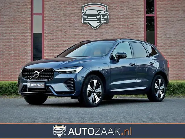 Volvo XC60 T6 Recharge AWD Plus Dark | Trekhaak | SOH 100%
