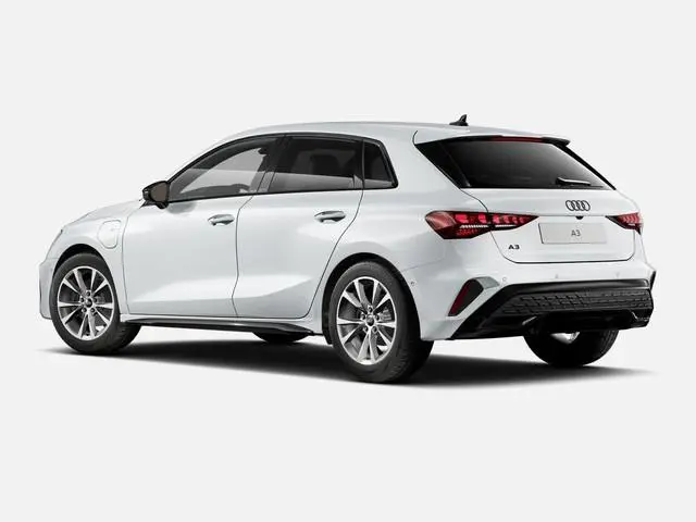 Audi A3 Sportback 40 TFSI e S edition 204 PK · Comfortpakket plus · Assistentiepakket rijden en park...