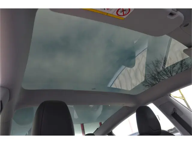 Tesla Model 3 RWD 60 kWh Highland, AutoPilot 4.0 Ryzen