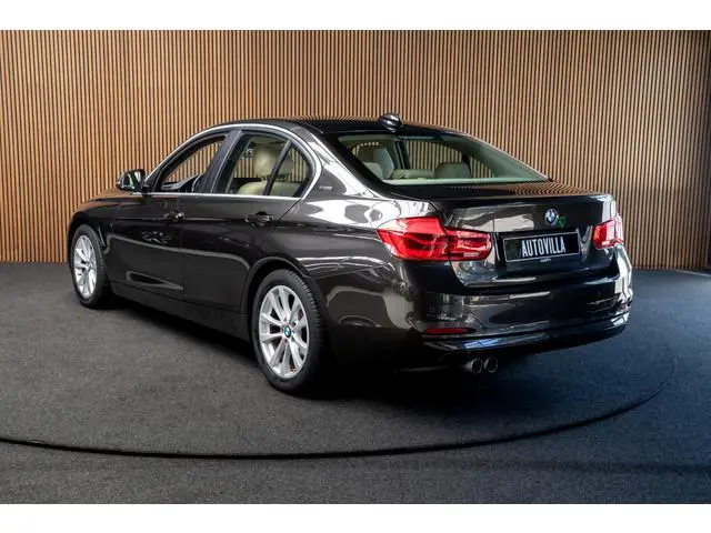 BMW 3-serie 330e Executive Leder Navigatie Sportstoelen Stoelverwarming
