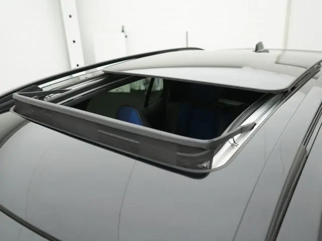 Lynk & Co 01 1.5 | Panoramadak | 360 Camera |