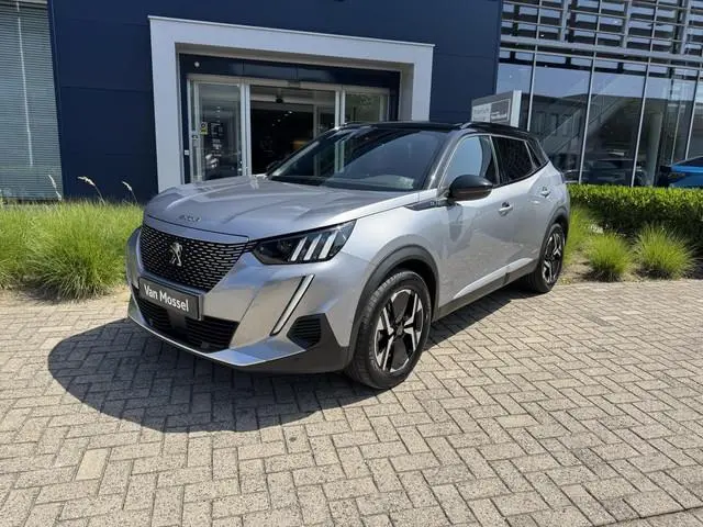 Peugeot e-2008 EV GT 50 kWh l Panoramisch Schuifdak l Massage l Camera