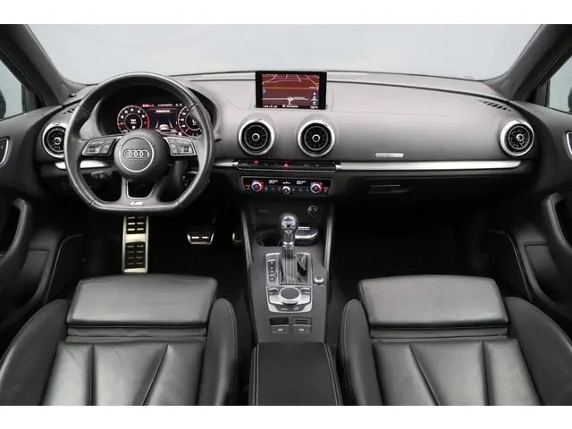 Audi A3 Sportback 1.5 TFSI CoD Sport S Line Edition | Automaat | Panoramadak | ACC | Massage | Leder...