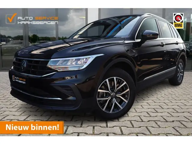 Volkswagen Tiguan 1.4 TSI eHybrid Life | Led | ACC | 17 Inch |
