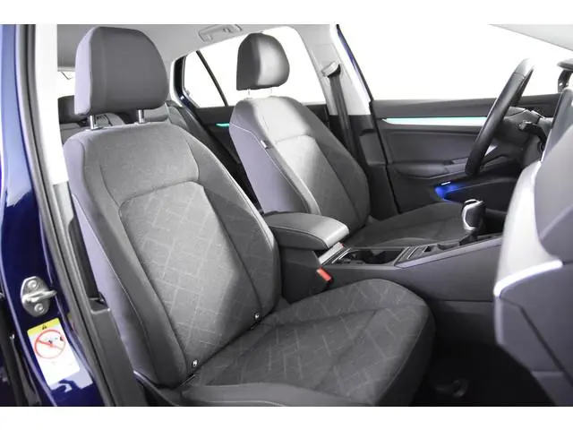 Volkswagen Golf VIII Life *1ste Eigenaar*Navigatie*Camera*Carplay*