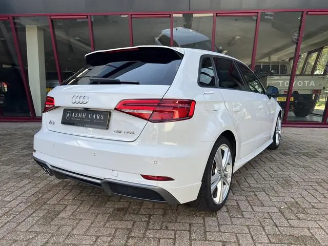 Audi A3 Sportback 35 TFSI CoD Design Pro Line Plus | LED | PDC | Cruise | Camera | Navi | S-line |