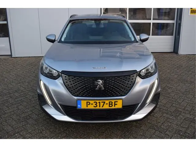 Peugeot 2008 1.2 130PK Allure | NL-Auto | Keyless-Entry | Navi | Automaat
