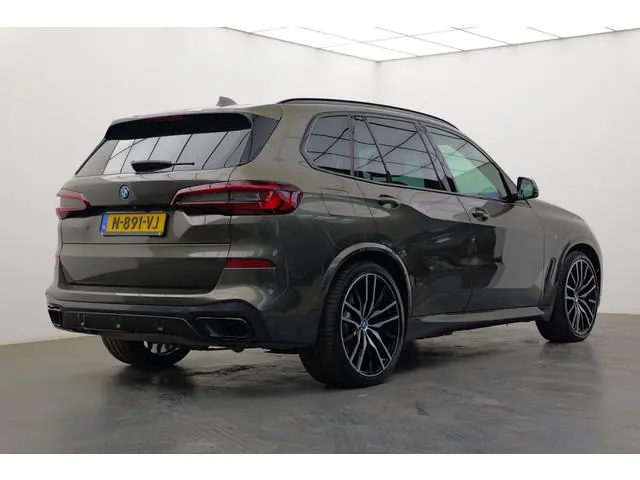 BMW X5 xDrive45e High Executive | M-sport | Pano | Luchtvering