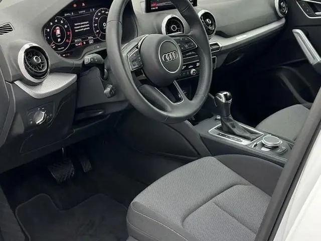 Audi Q2 35 TFSI Advanced edition 150pk | Adaptieve cruise controle | Navigatie | Climatronic | Verle...