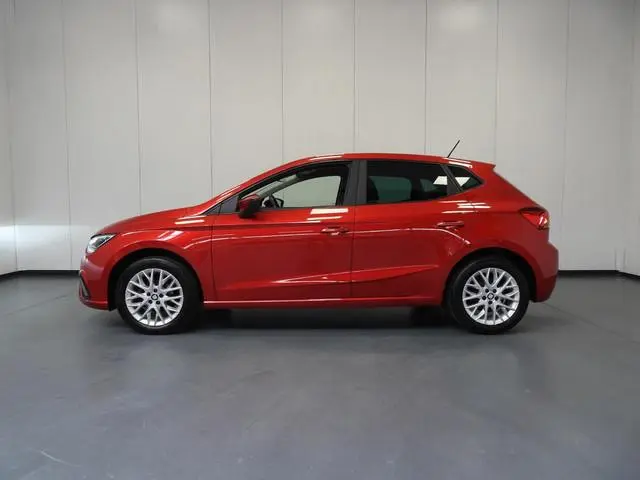 SEAT Ibiza 1.0 TSI Style Business Intense Plus NAVI/CAMERA/VIRTUAL/BEATS/LED/16"LMV!