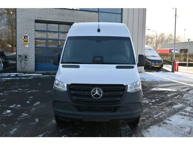 Mercedes-Benz eSprinter