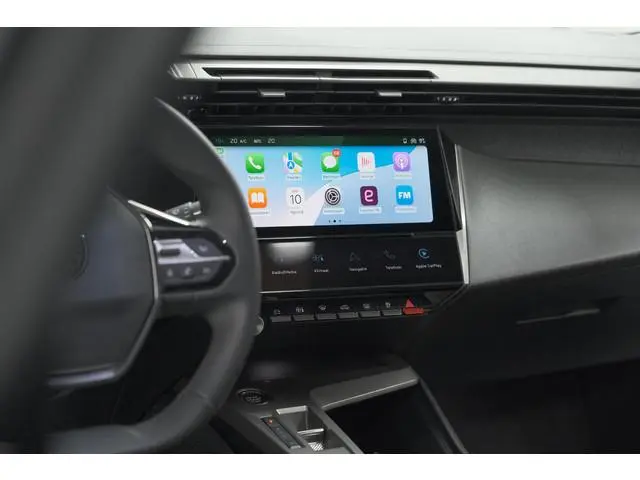 Peugeot 408 Hybrid 136 e-DCS6 Allure | 360 Camera | Adaptieve Cruise Control | Navigatie