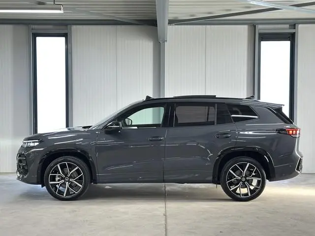 Volkswagen Tayron 1.5 eHybrid R-Line Edition 272pk | Groot scherm | Trekhaak | Pano | 360 camera | B...