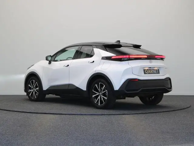 Toyota C-HR 2.0 Plug-in Hybrid 220 First Edition | Stoelverwarming | PHEV | Keyless Entry | All Seas...