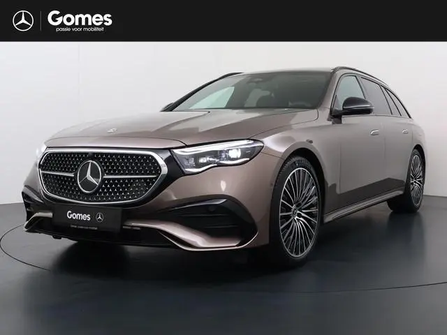 Mercedes-Benz E Estate 300 e Business Solution AMG | Night Pakket | Trekhaak | Panoramadak | 360° Ca...
