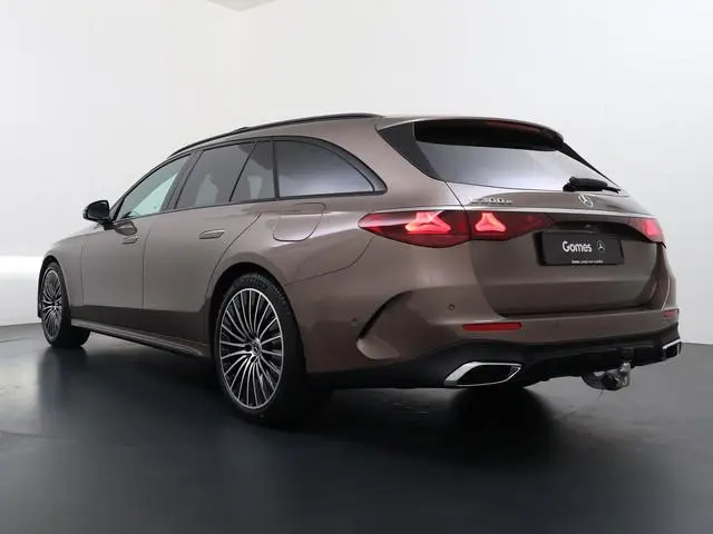 Mercedes-Benz E Estate 300 e Business Solution AMG | Night Pakket | Trekhaak | Panoramadak | 360° Ca...