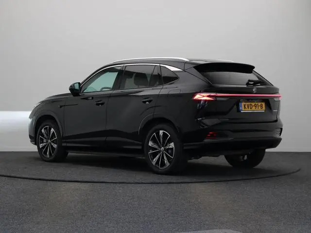 MG HS